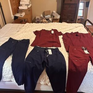 Figs Women’s  scrubs Bundle New ,never worn and with tags.